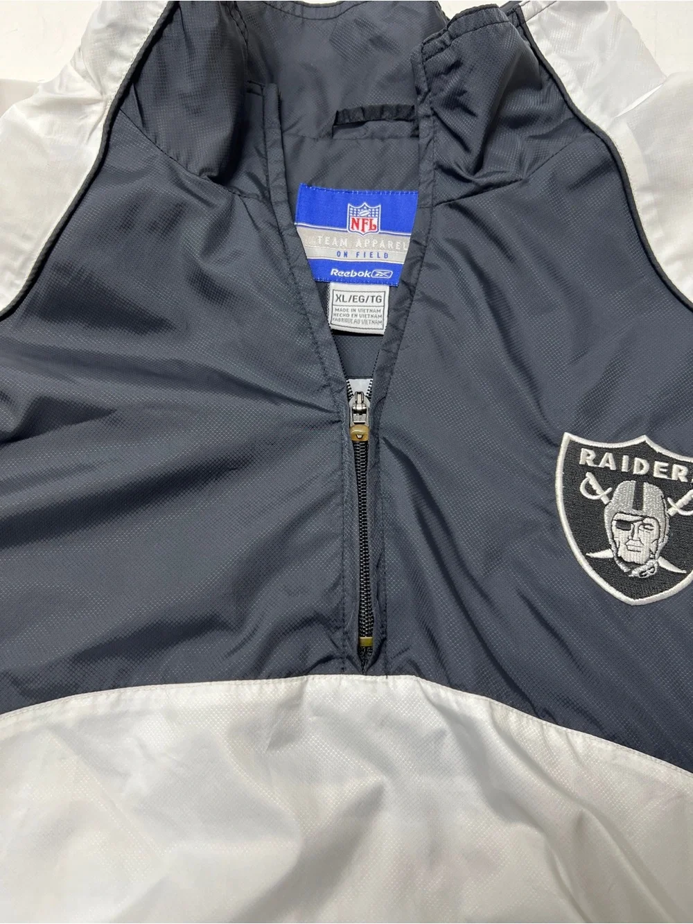 Reebok Oakland Raiders Pullover Windbreaker Jacket XL NFL Black White